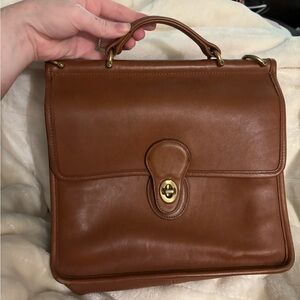 Vintage Coach Willis 9927